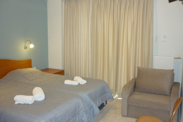 Diros Hotel